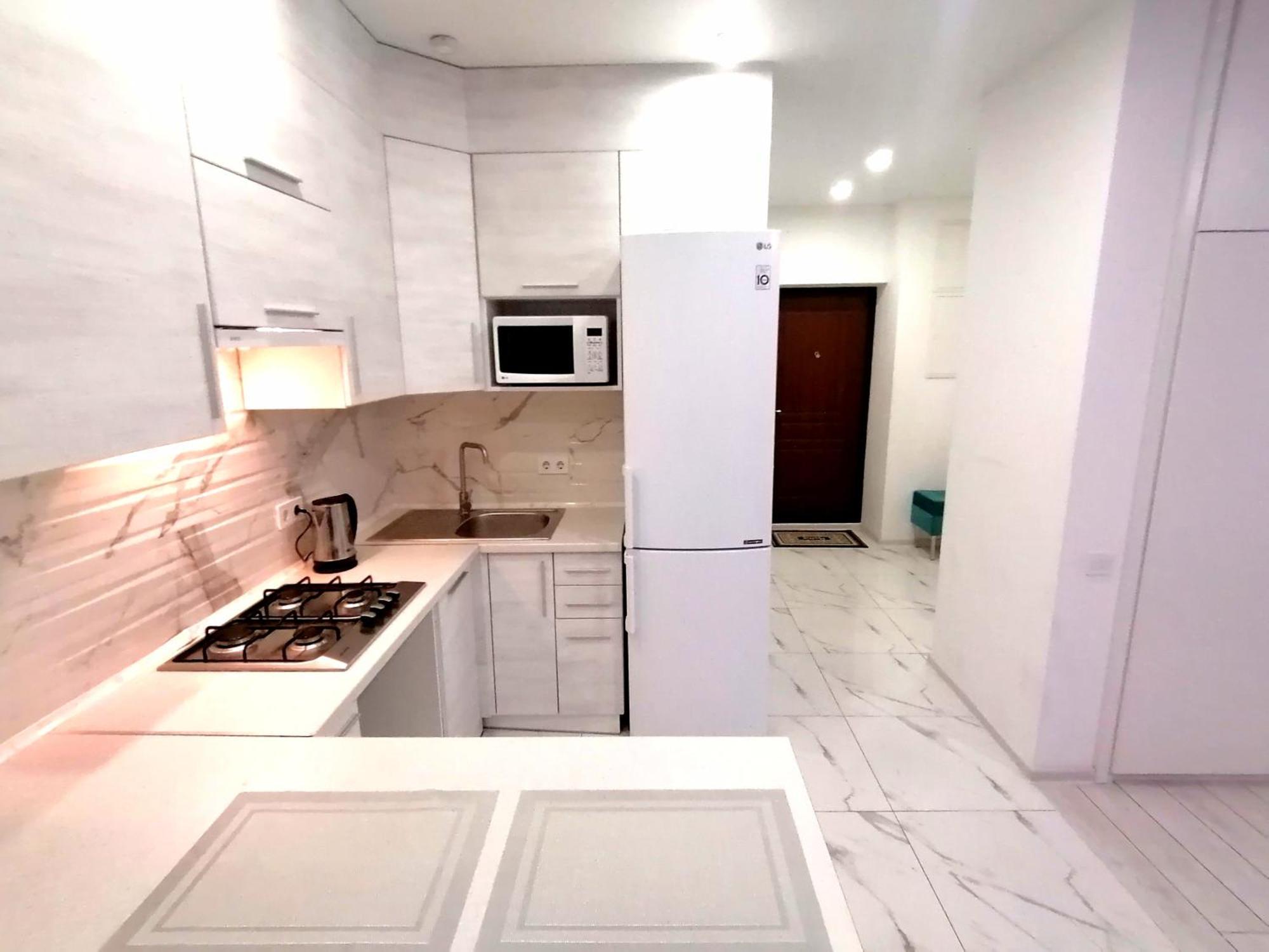 Новобудова Сам Центр Жк "Семицвіт" Lviv Exterior foto