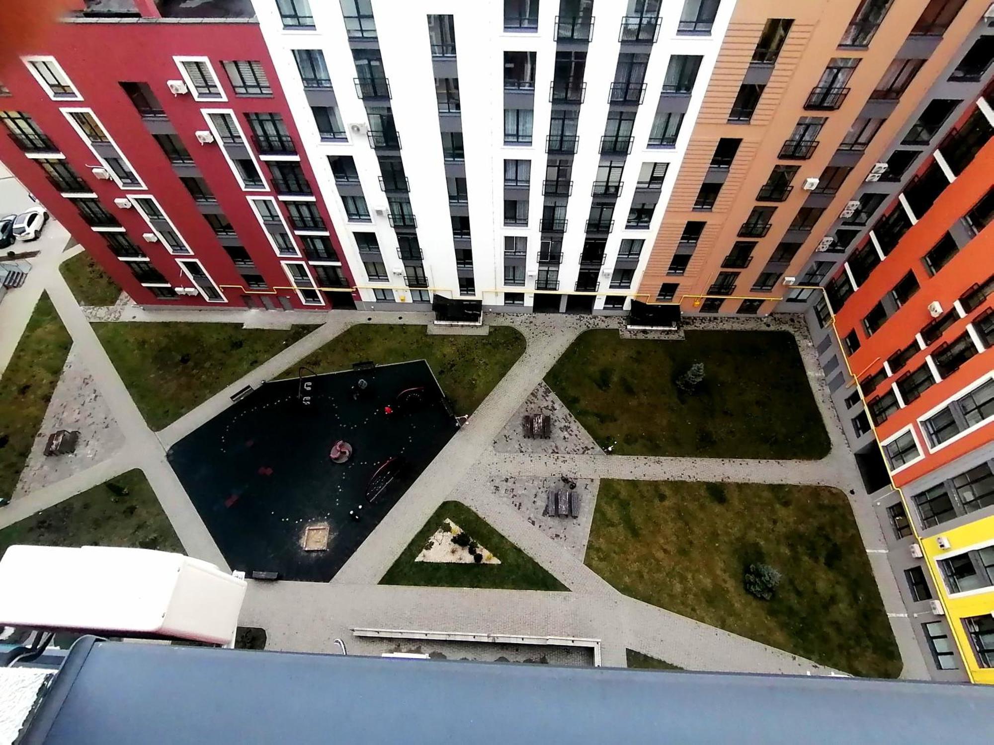 Новобудова Сам Центр Жк "Семицвіт" Lviv Exterior foto